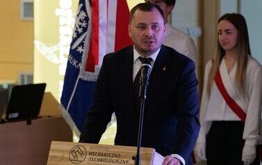 P1495503