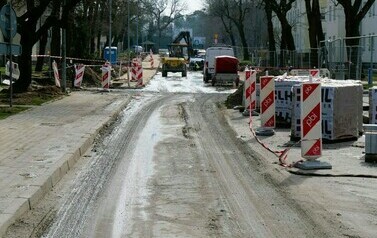 Drugi etap remontu ul. Wolności &ndash; zmiana organizacji ruchu (na zdjęciu znajduje się remontowana ulica)