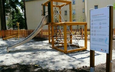 Rewitalizacje podw&oacute;rek osiedlowych (na zdjęciu znajduje się podw&oacute;rko osiedlowe)