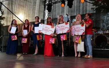 Festiwal Polska od Kuchni 2024 (na zdjęciu znajduje się grupa os&oacute;b)