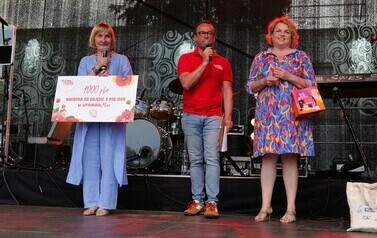 Festiwal Polska od Kuchni 2024 (na zdjęciu znajdują się dwie kobiety i mężczyzna)