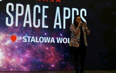 Hackhaton Stalowa Wola 2024 (na zdjęciu znajduje sie mężczyzna)