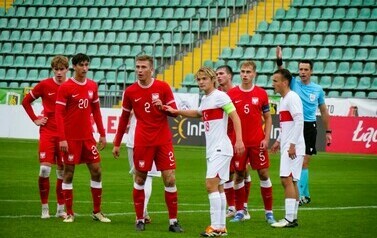 Turniej kwalifikacyjny U19 UEFA (na zdjęciu znajduja się piłkarze)