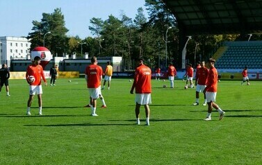 Turniej kwalifikacyjny U19 UEFA (na zdjęciu znajdują się piłkarze na boisku)