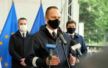 Podpisali umowę na opracowanie projektu trzeciego mostu na Sanie (na zdjęciu znajdje się mężczyzna)
