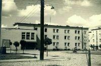 O mieście (na zdjęciu znajduje się ujęcie fotograficzne miasta Stalowe Woli sprzed lat)