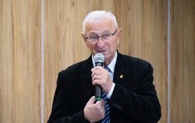 P4433120