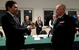 P1449450