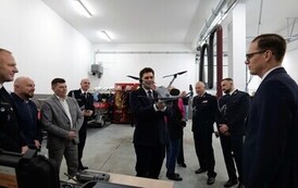 P1449348