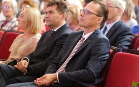 P1551692