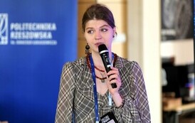P1585083