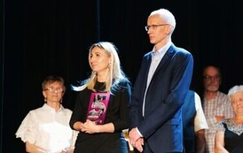 P1606698