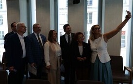 P1652187