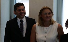 P1652183