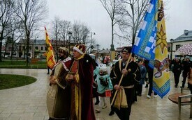 Orszak Trzech Kr&oacute;li i wspaniały występ Małej Armii Janosika 33