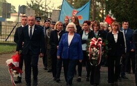 P1744065