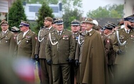 P1744830