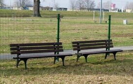  &bdquo;Psi park&rdquo; już na ukończeniu (na zzdjęciu znajdują się ławki)