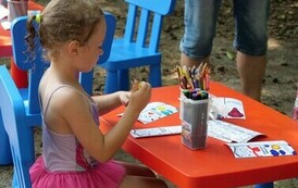 Piknik Rodzinny i otwarcie Wodnego Placu Zabaw (na zdjęciu znajduje się dziecko)