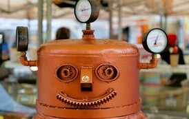 Festiwal Czekolady i słodkości w Stalowej Wol (na zdjęciu znajduje się rzeźba)