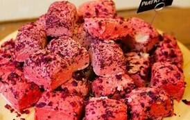 Festiwal Czekolady i słodkości w Stalowej Wol (na zdjęciu znajdują się słodkości)