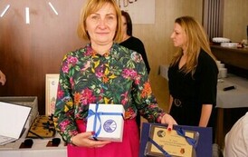 70-lecie Koła Powiatowego Polskiego Związku Niewidomych (na zdjeciu znajduje sie kobieta)