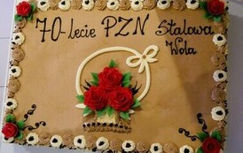 70-lecie Koła Powiatowego Polskiego Związku Niewidomych (na zdjeciu znajduje się tort)