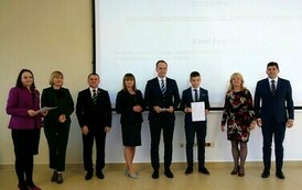 Święto Edukacji Narodowej 2024 (na zdjęciu znajduje się grupa os&oacute;b)