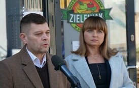 Uruchomienie "Jadłodzielni" (na zdjęciu znajduje się mężczyzna i kobieta)