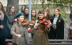 Młodzież pamięta o Ojczyźnie i wartościach patriotycznych 41