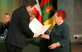 P1223667