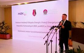 Największa inwestycja MZK z dofinansowaniem (na zdjęciu znajduje się mężczyzna)