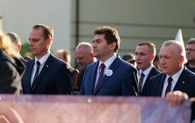 P1275856