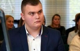 Młodzieżowa Rada Miejska w Stalowej Woli rozpoczęła swoją działalność (na zdjęciu znajduje się męzczyzna)
