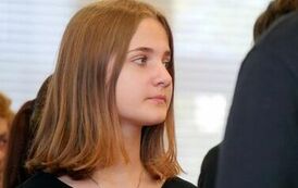 Młodzieżowa Rada Miejska w Stalowej Woli rozpoczęła swoją działalność (na zdjęciu znajduje się kobieta)