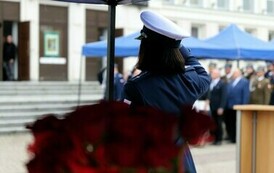 P1287566