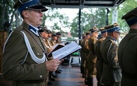 P1437780