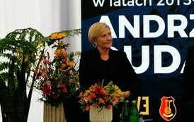 P1333878