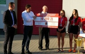 P4388475