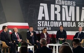 P1368038