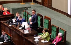 P1369141