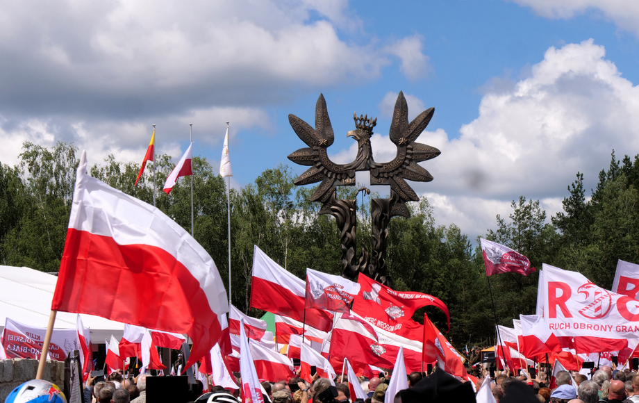 Zdjęcie do W 83. rocznicę &bdquo;Krwawej Niedzieli&rdquo; w Domostawie uczczono...