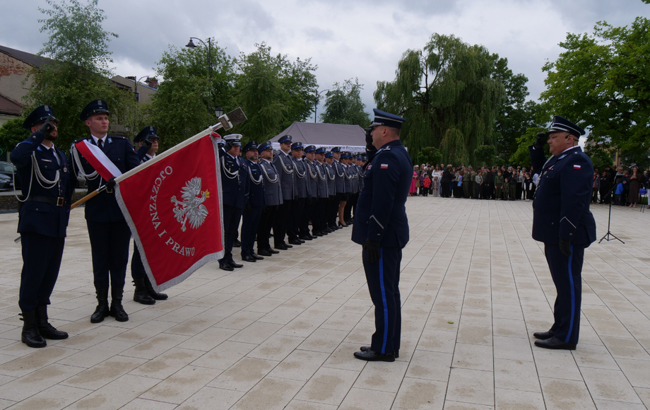 Zdjęcie do Święto Policji na rozwadowskim Rynku. Funkcjonariusze odebrali...