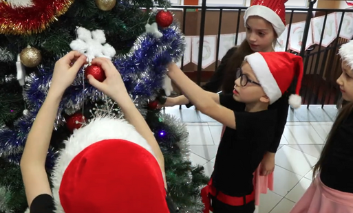 Zdjęcie do (VIDEO) Świąteczne plac&oacute;wki oświatowe 