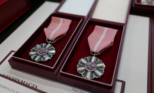 Zdjęcie do &bdquo;Kochając się, bycie razem nie będzie pokutą, ale schronieniem pośr&oacute;d burz&rdquo; 