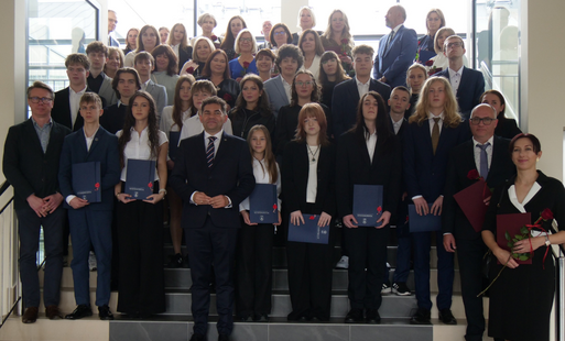 Zdjęcie do W podziękowaniu za wiedzę, serce i trud &ndash; Dzień Edukacji Narodowej 