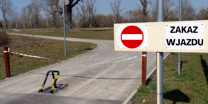 Wjazd na błonia zamknięty